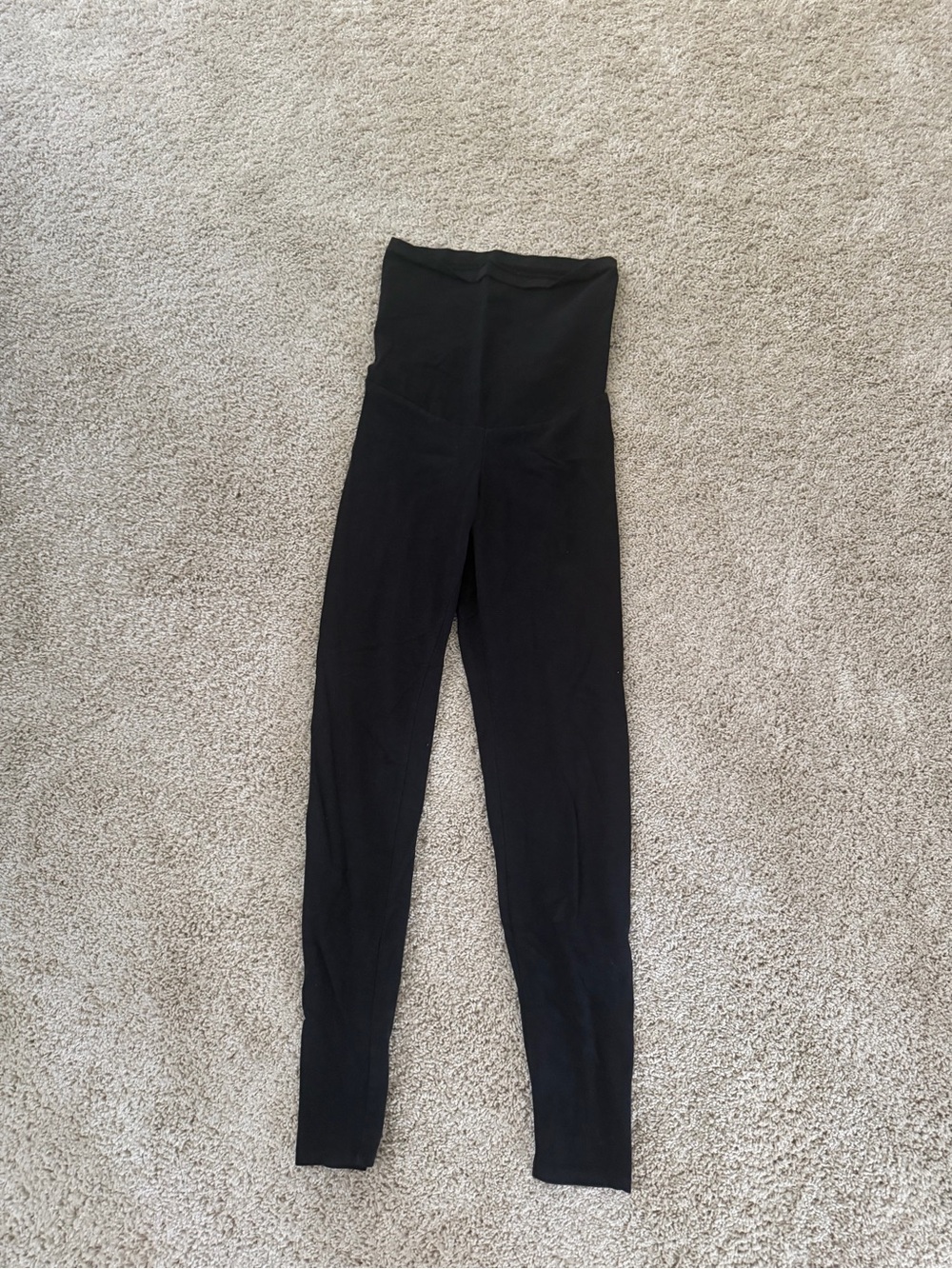 Maternity leggings and belly bands